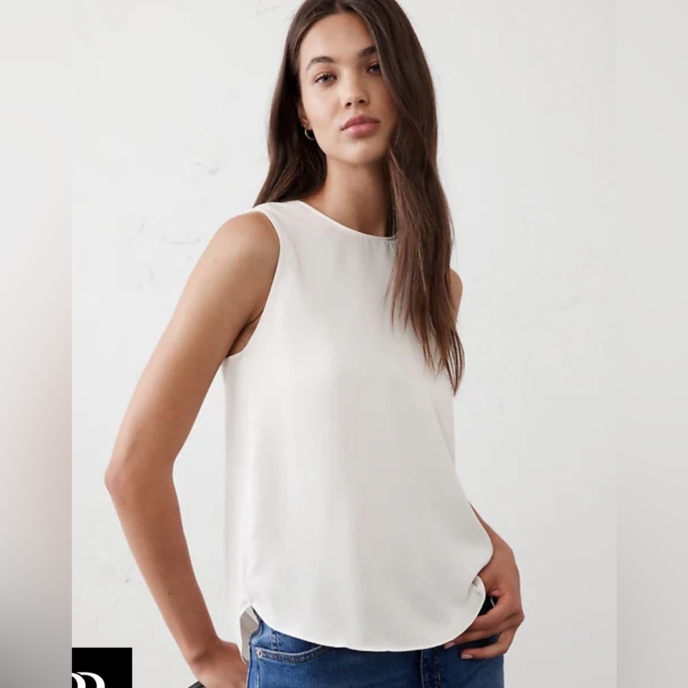 Banana Republic Classic White Tank Top